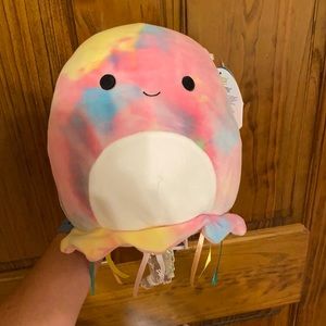 Jellyfish squimallow